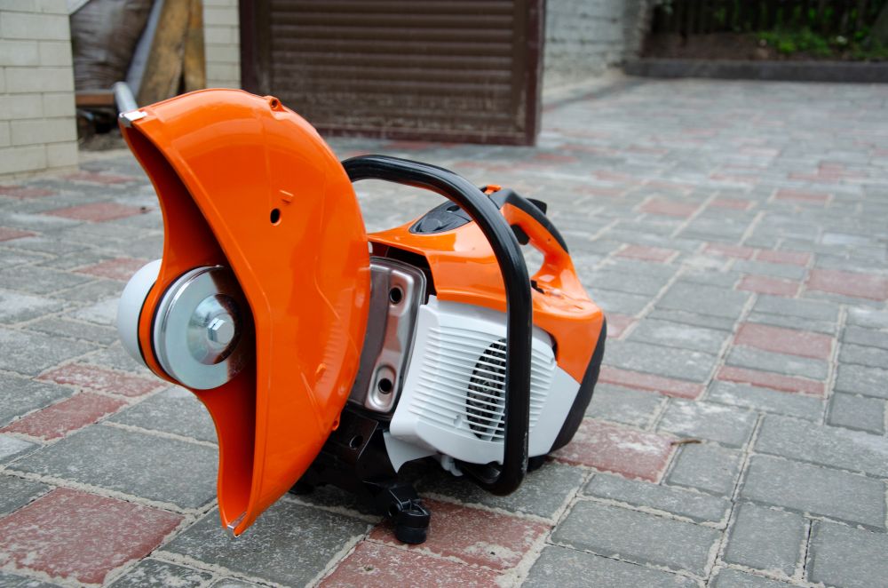 Petrol cut-off saw